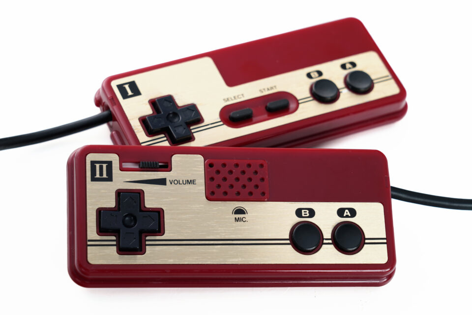 Retro Joystick #31: Famicom Controller